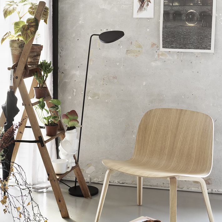 Muuto LEAF -pöytävalaisin