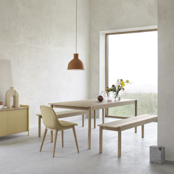 Muuto LINEAR WOOD -pöytä