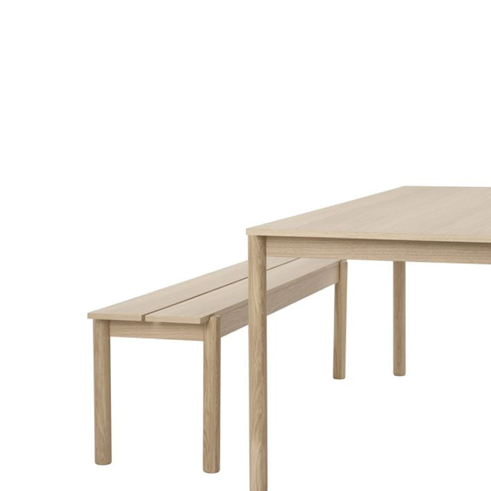 Muuto LINEAR WOOD -pöytä