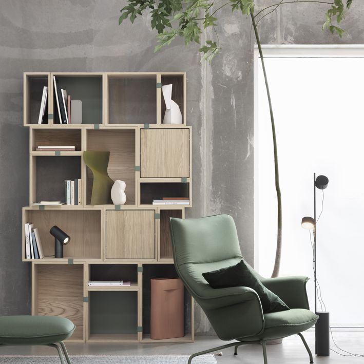 Muuto POST -lattiavalaisin