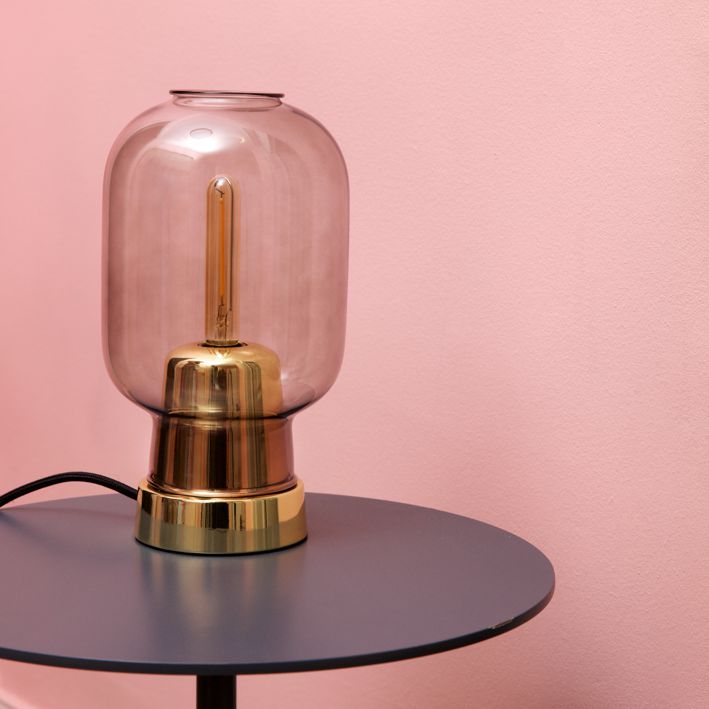 Normann Copenhagen AMP -pöytävalaisin