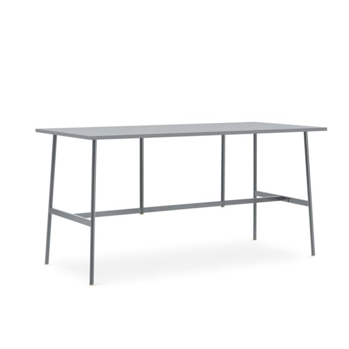 Normann Copenhagen UNION -baaripöytä