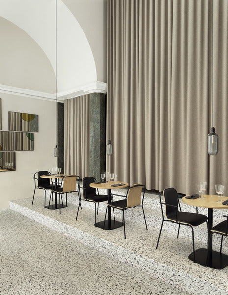 Normann Copenhagen FORM CAFE -pöytä