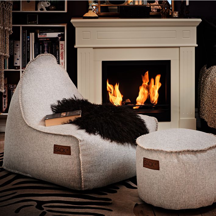 Sackit COBANA LOUNGE -säkkituoli ja POUF -rahi