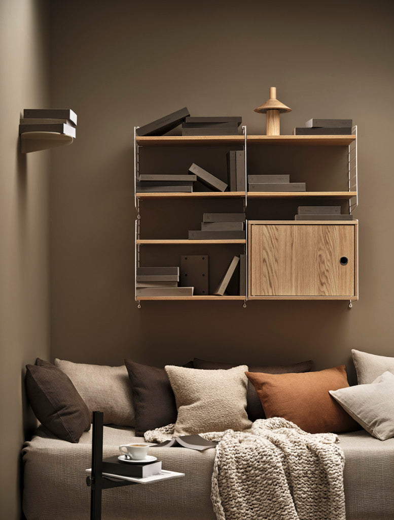 String System seinähylly kaapilla, living room R