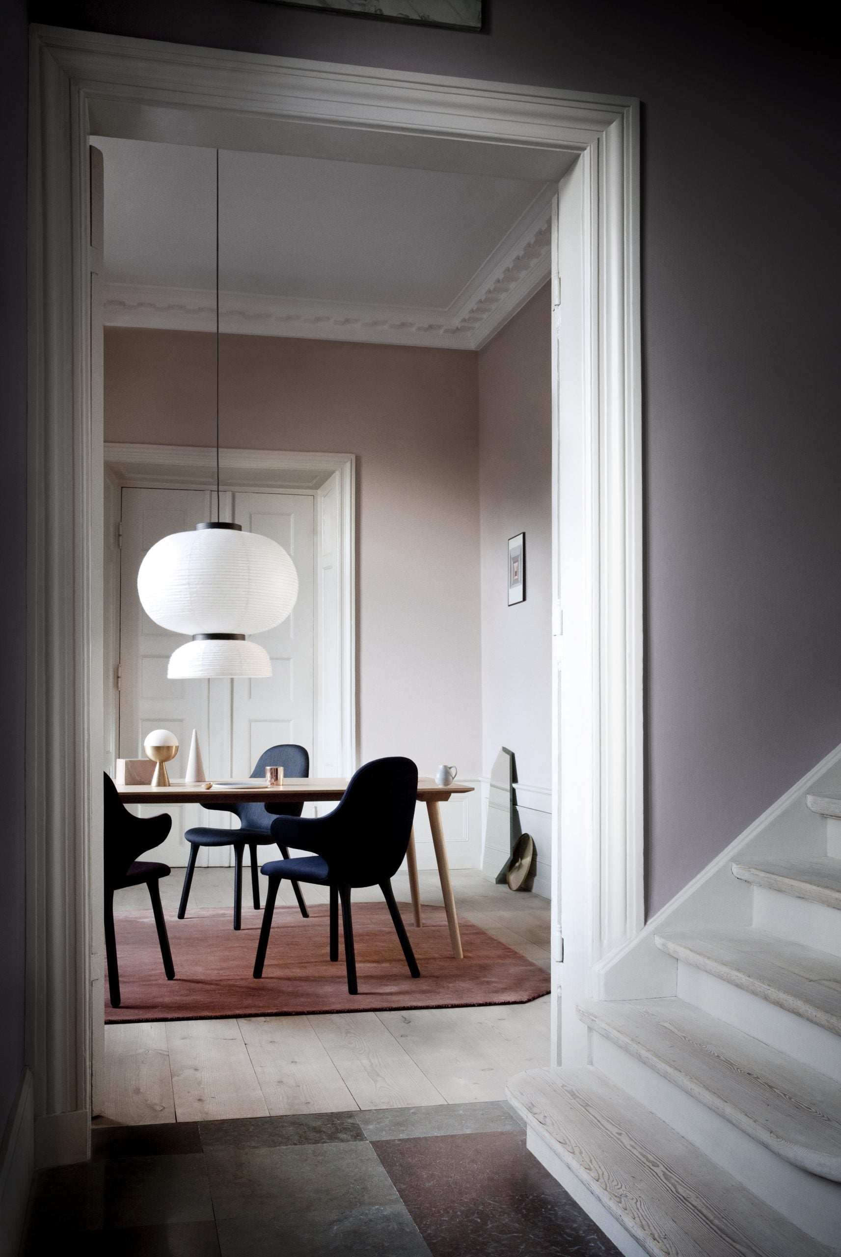 &tradition IN BETWEEN SK5/SK6 -pöytä