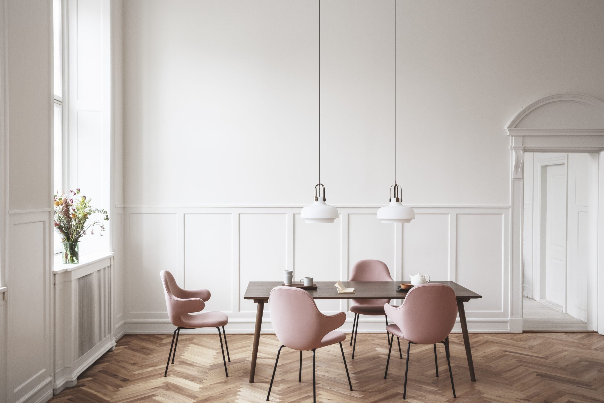 &tradition IN BETWEEN SK5/SK6 -pöytä