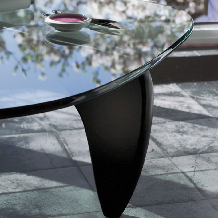 Vitra NOGUCHI -sohvapöytä