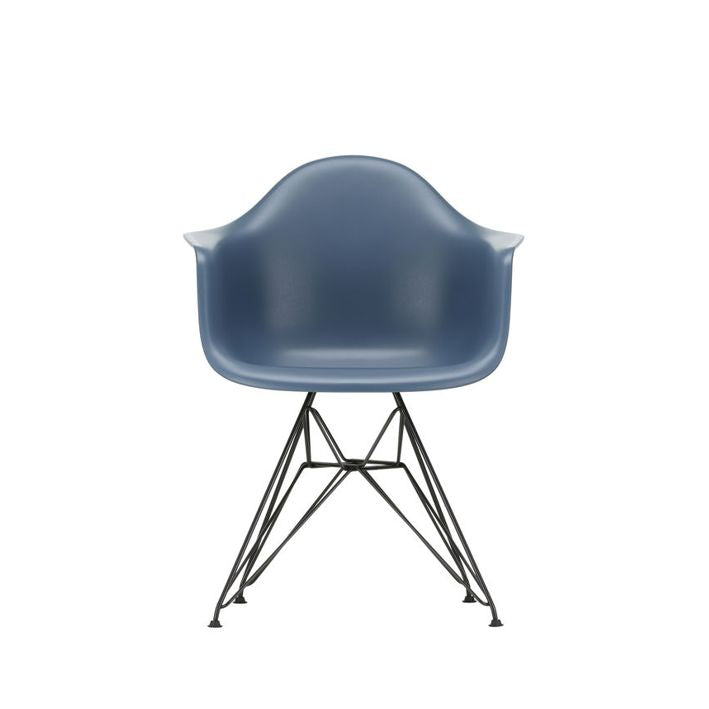 Vitra DAR -käsinojatuoli