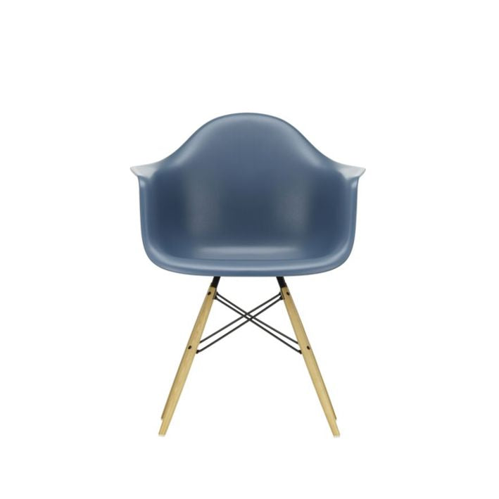 Vitra DAW-käsinojatuoli