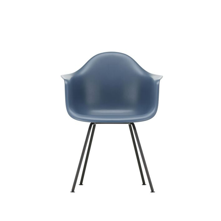 Vitra DAX -käsinojatuoli