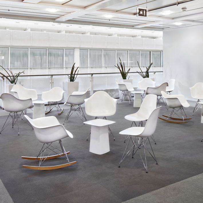 Vitra RAR -keinutuoli