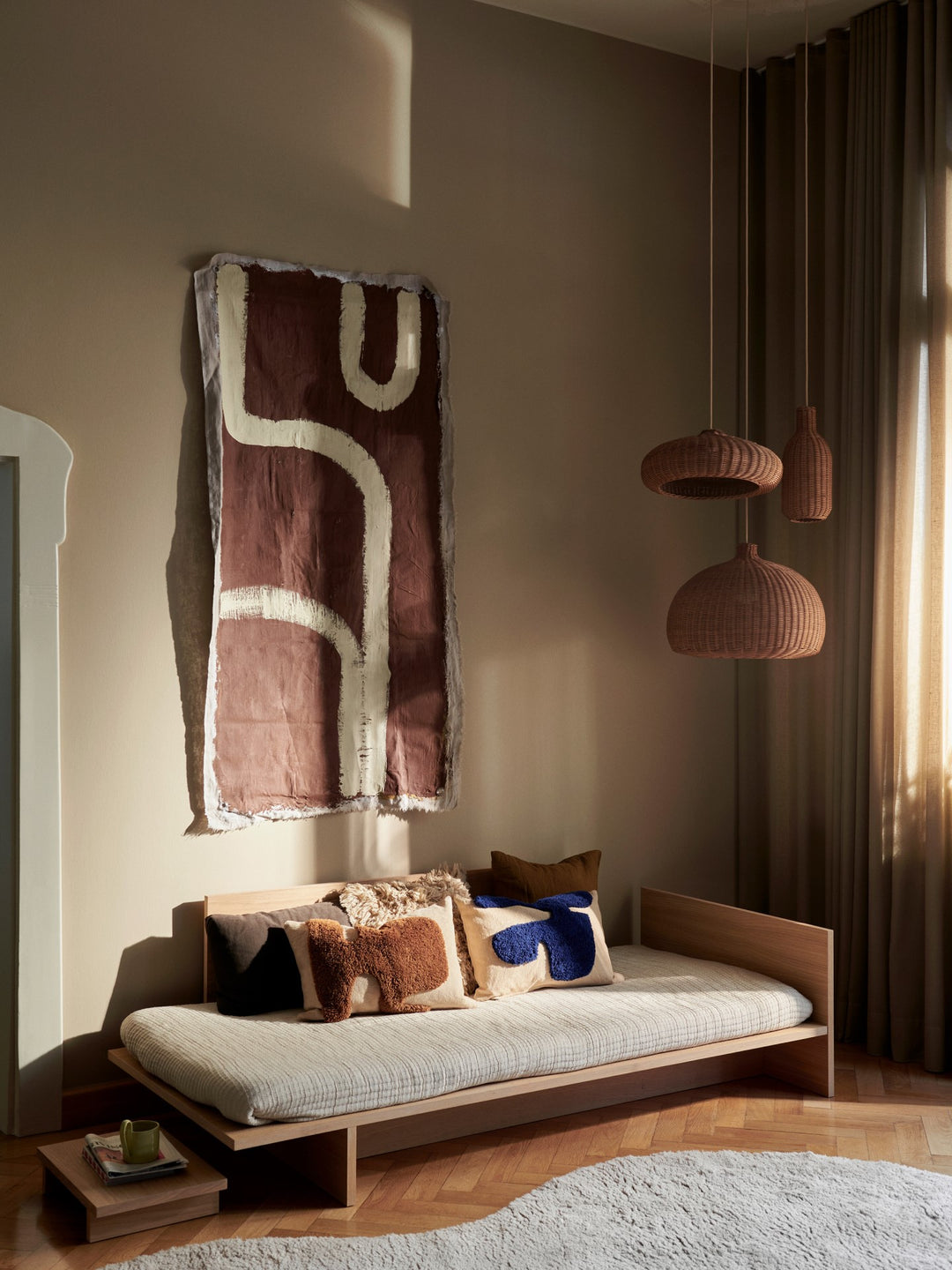 Ferm Living KONA -sivupöytä