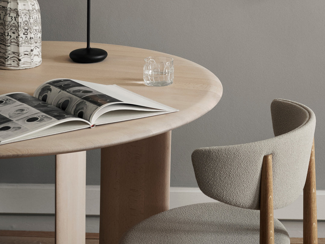 Ferm Living BEVEL Ø117 cm-217 cm -pöytä