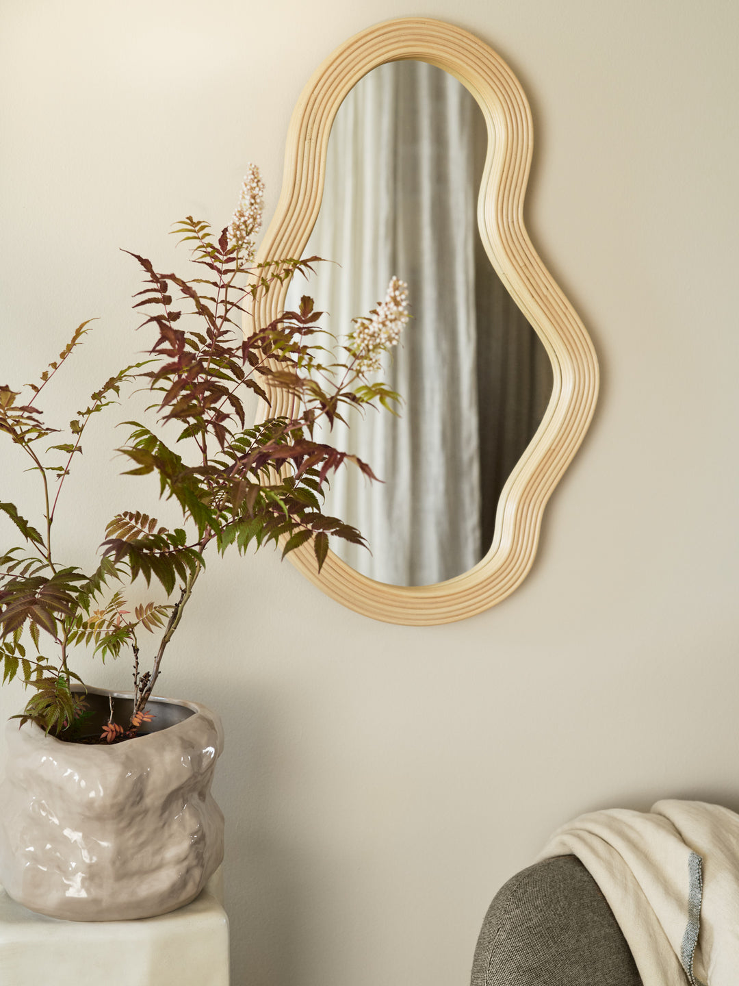 Ferm Living POND -peili L, rottinki