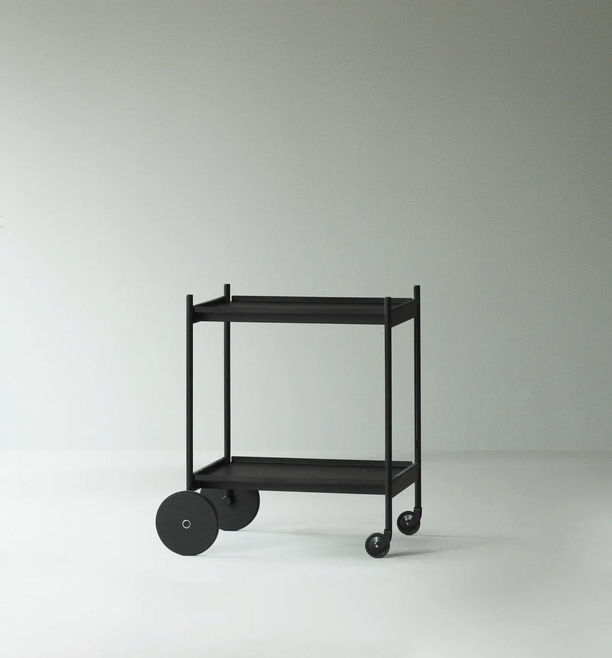 Normann Copenhagen RUL -tarjoiluvaunu