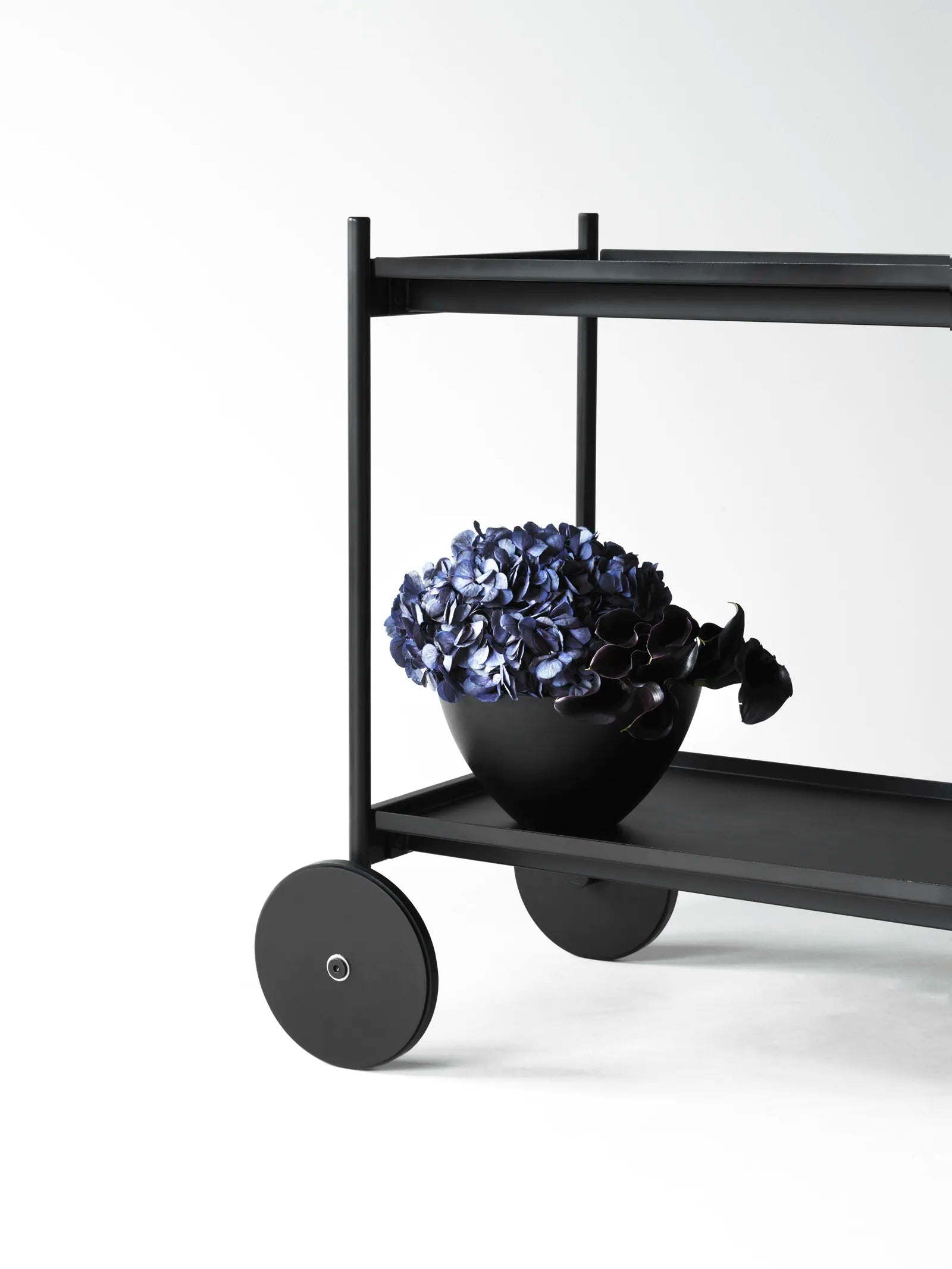 Normann Copenhagen RUL -tarjoiluvaunu