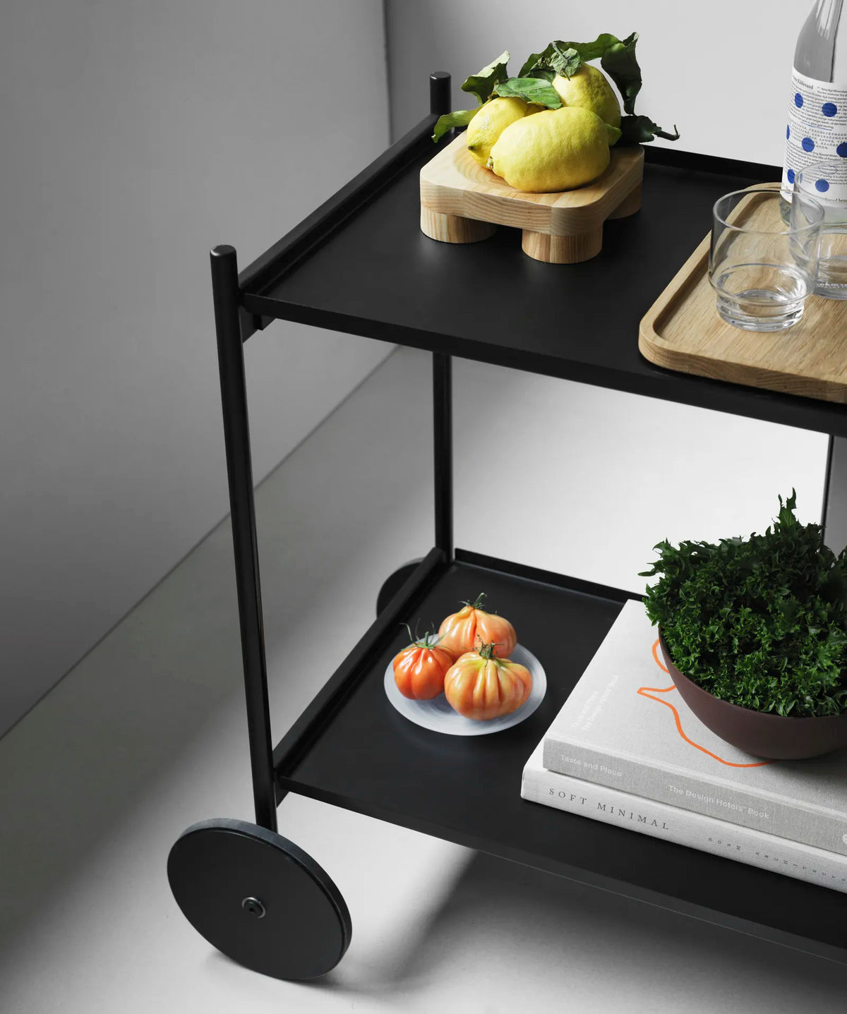 Normann Copenhagen RUL -tarjoiluvaunu