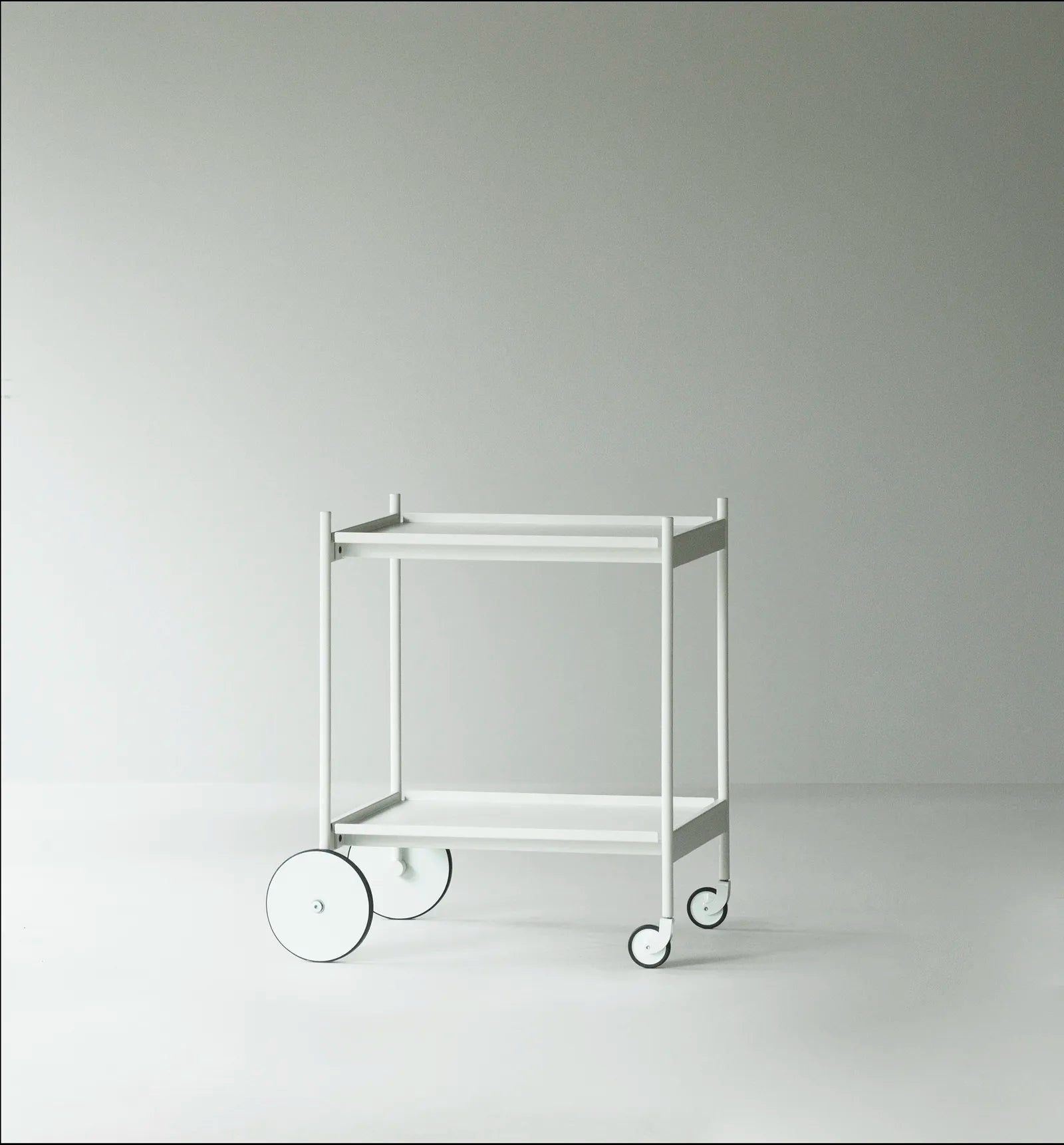 Normann Copenhagen RUL -tarjoiluvaunu