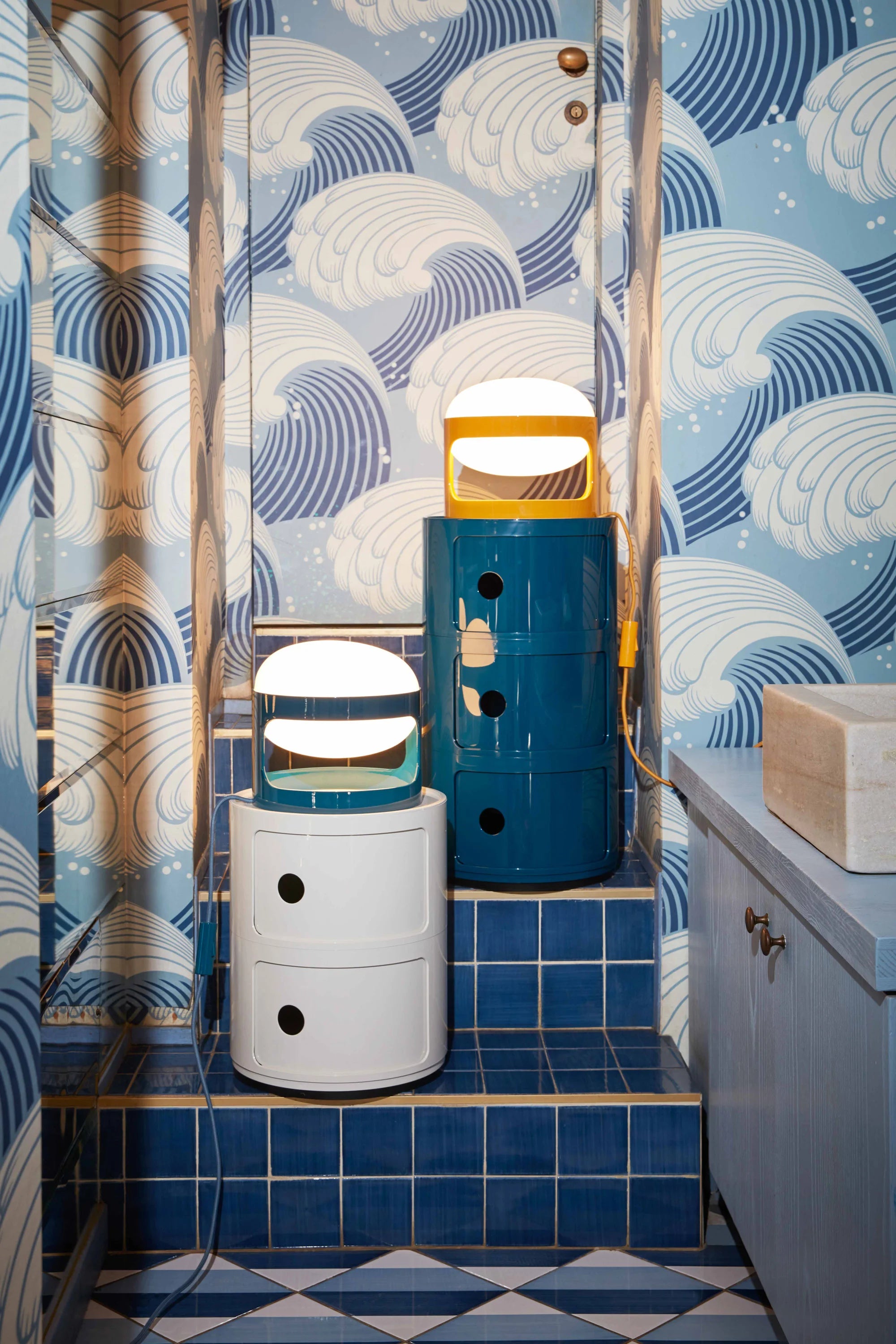Kartell KD28 -pöytävalaisin