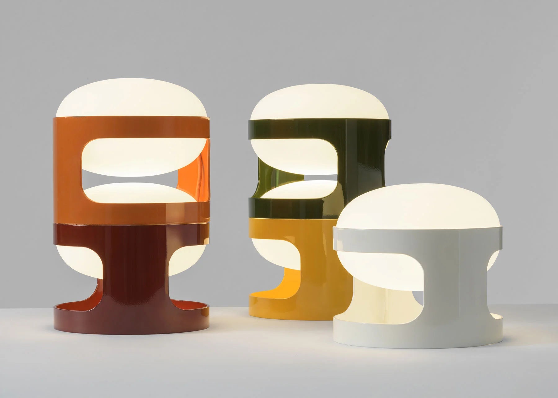 Kartell KD28 -pöytävalaisin
