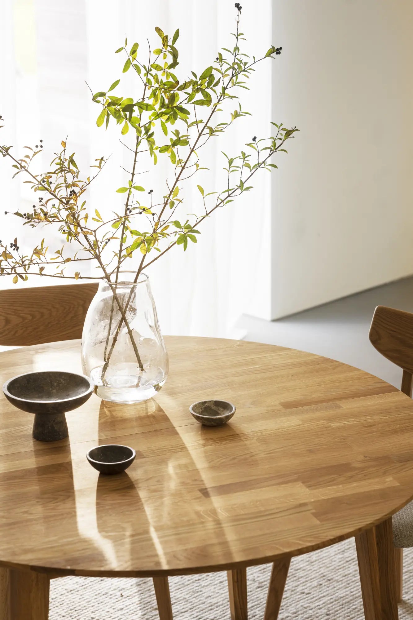 Rowico FILIPPA -pöytä