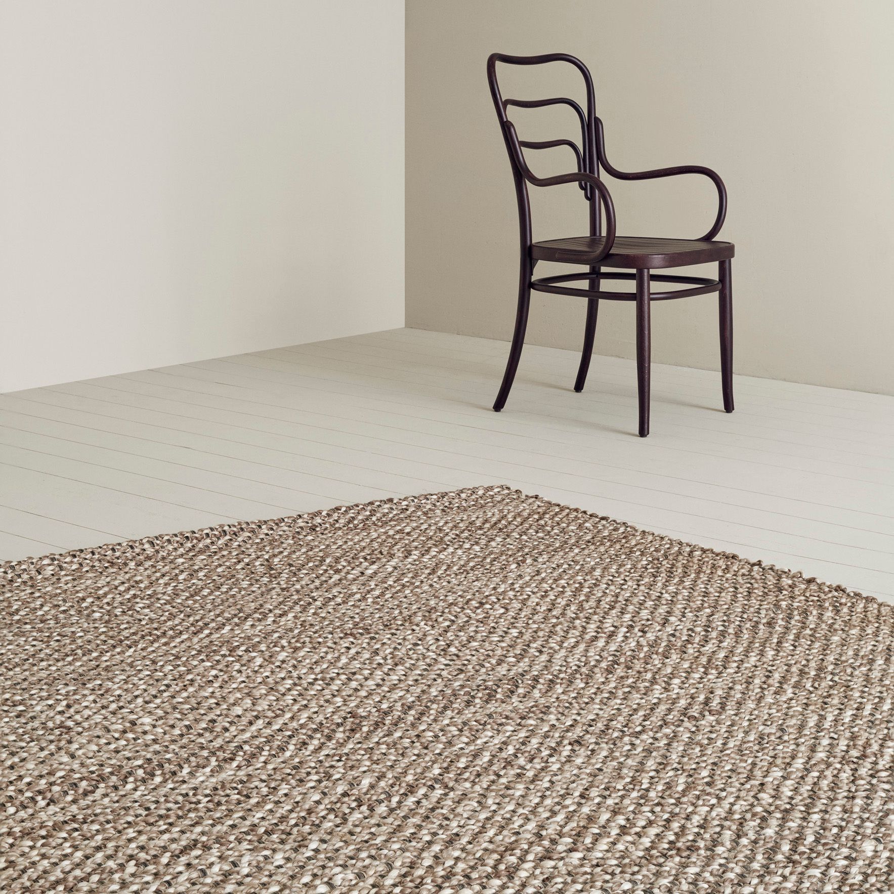 Linie Design MADERA -matto