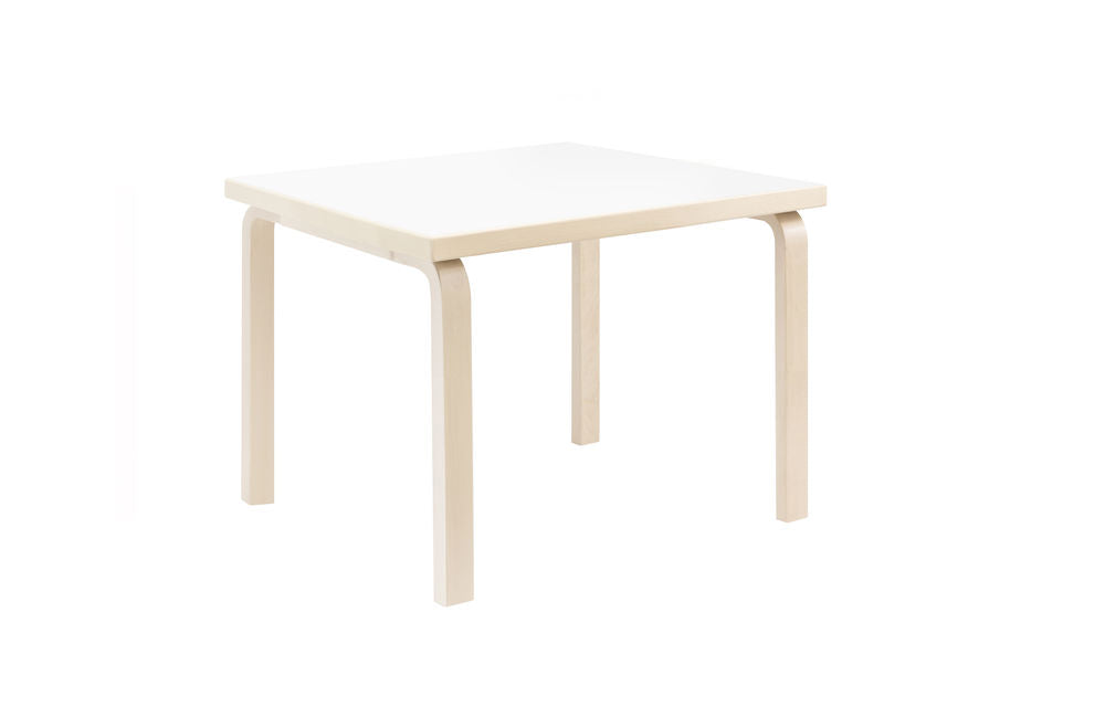 Artek 81C -lastenpöytä