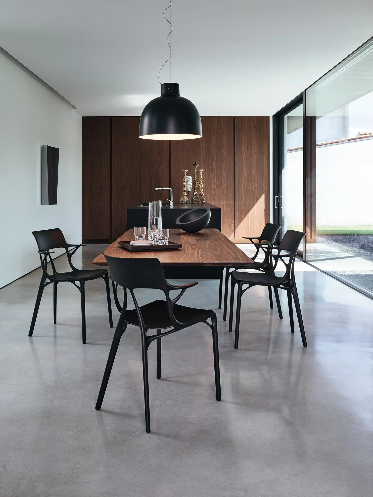 Kartell A.I. -tuoli