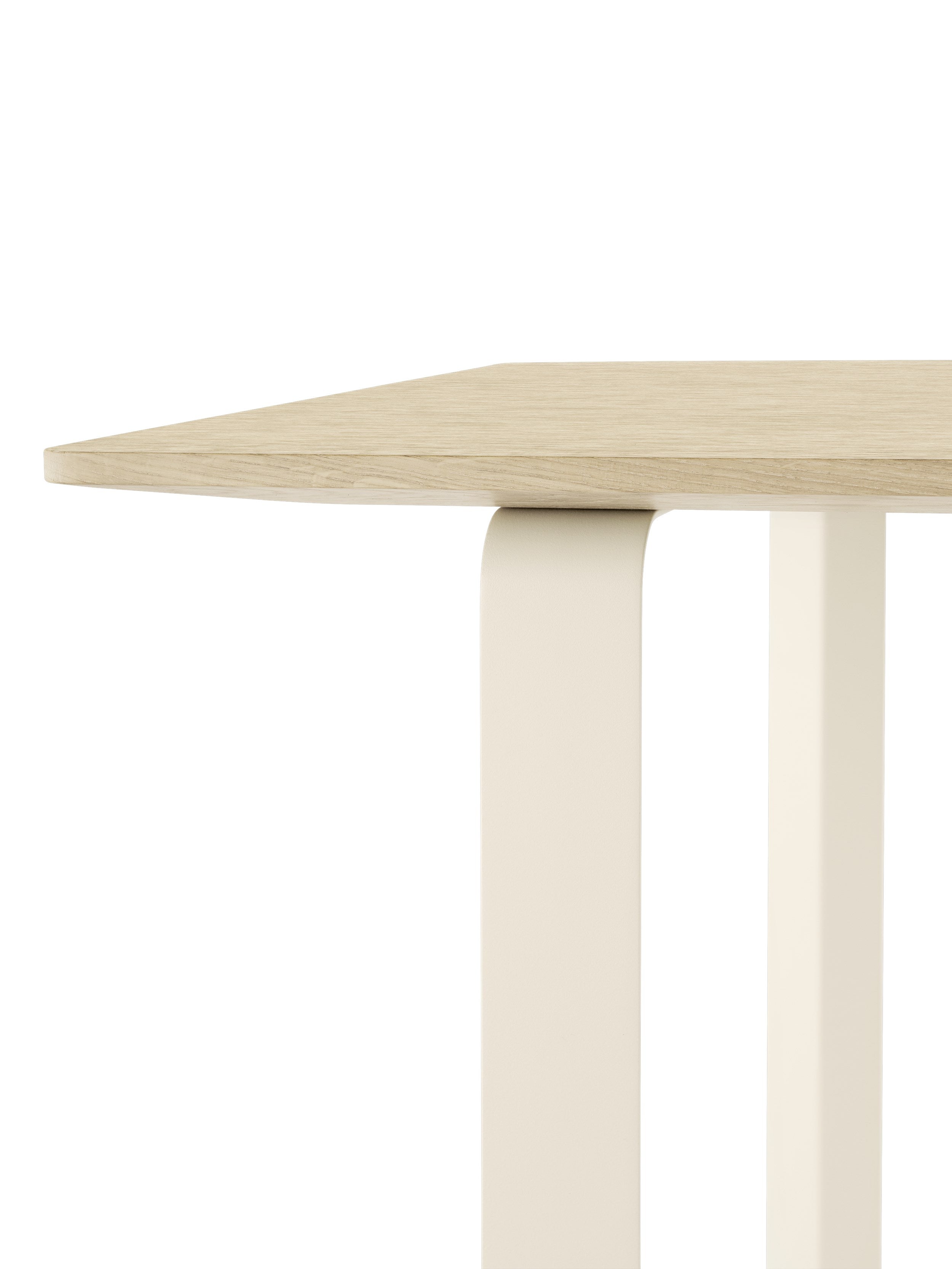 Muuto 70/70 -pöytä, solid oak