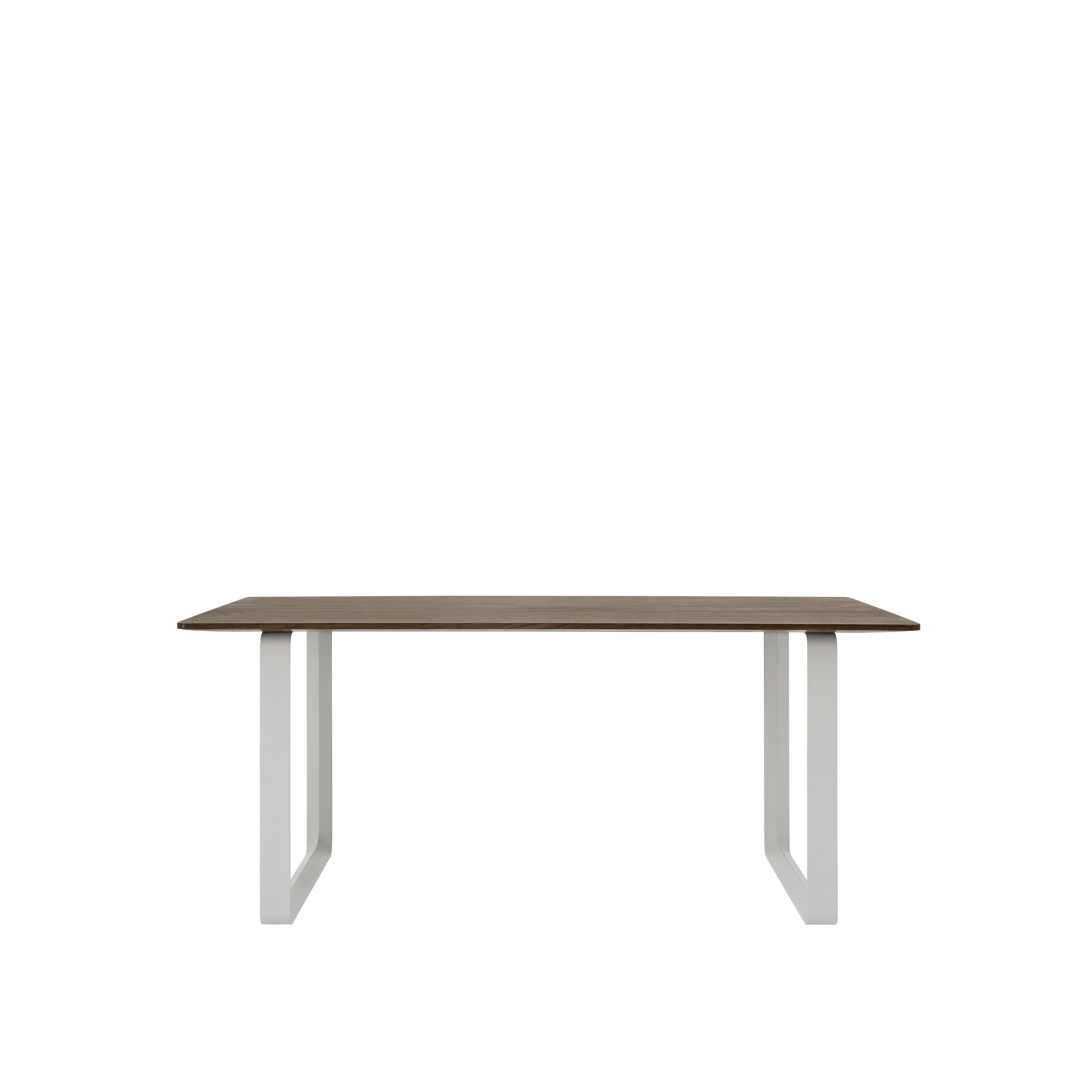Muuto 70/70 -pöytä, solid oak