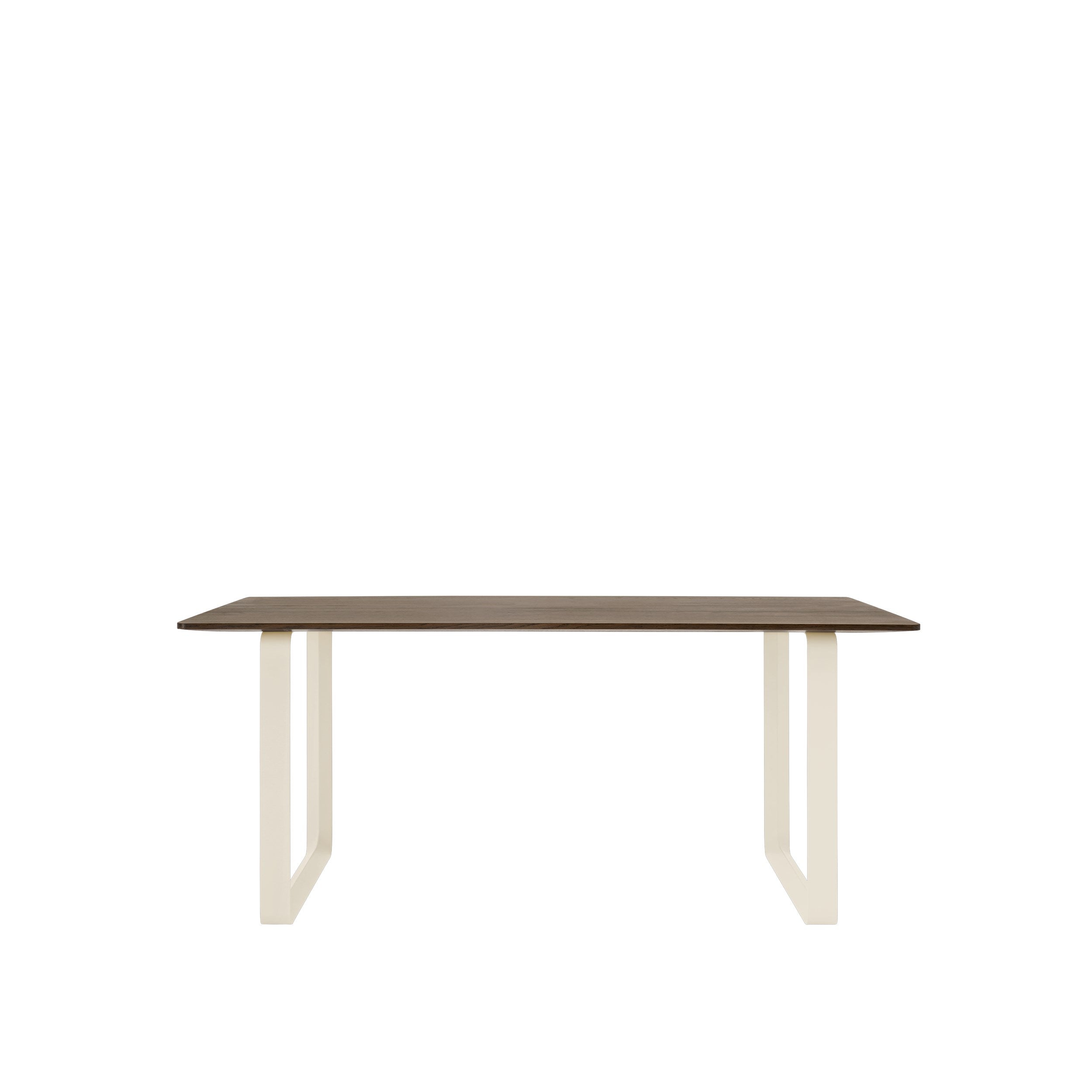 Muuto 70/70 -pöytä, solid oak