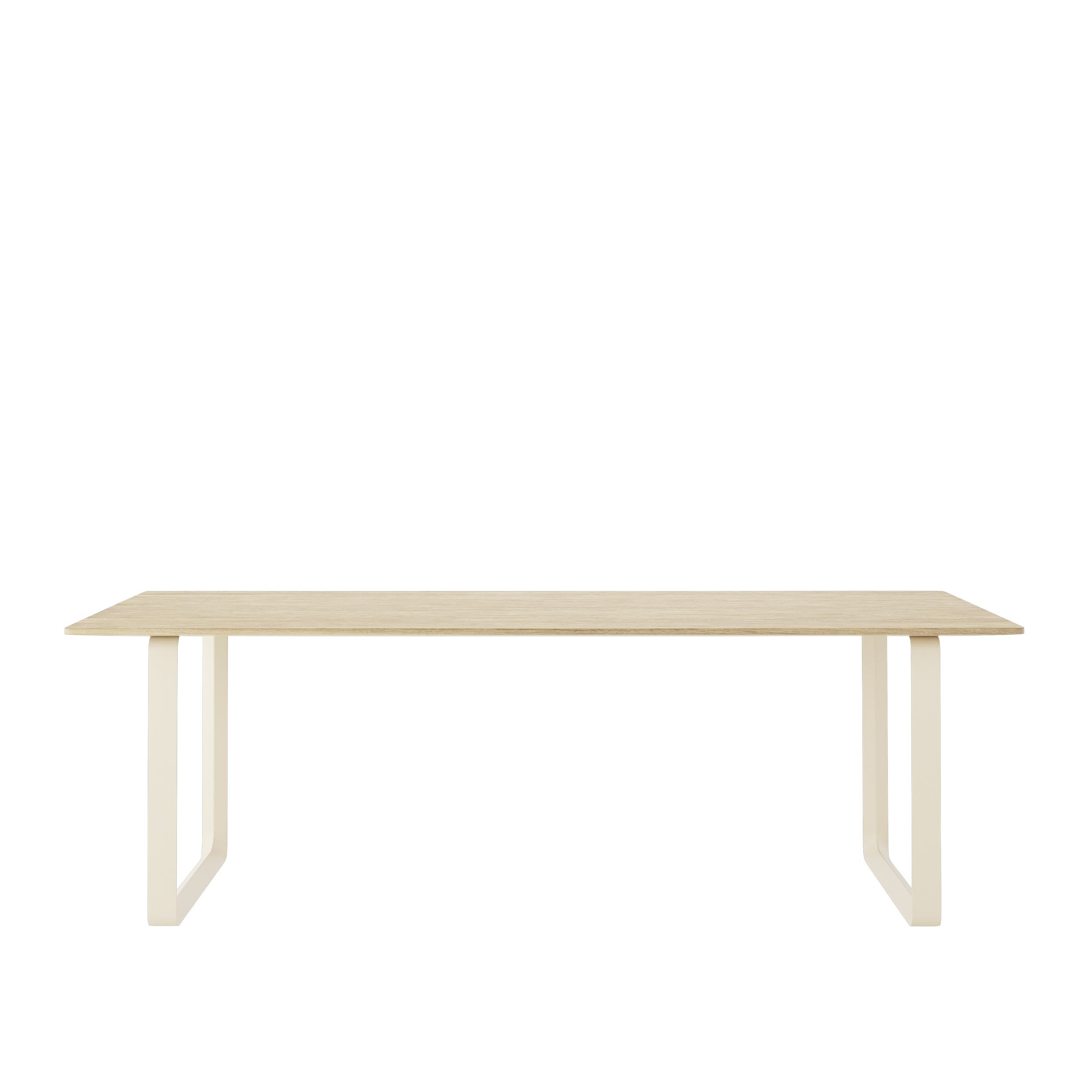 Muuto 70/70 -pöytä, solid oak