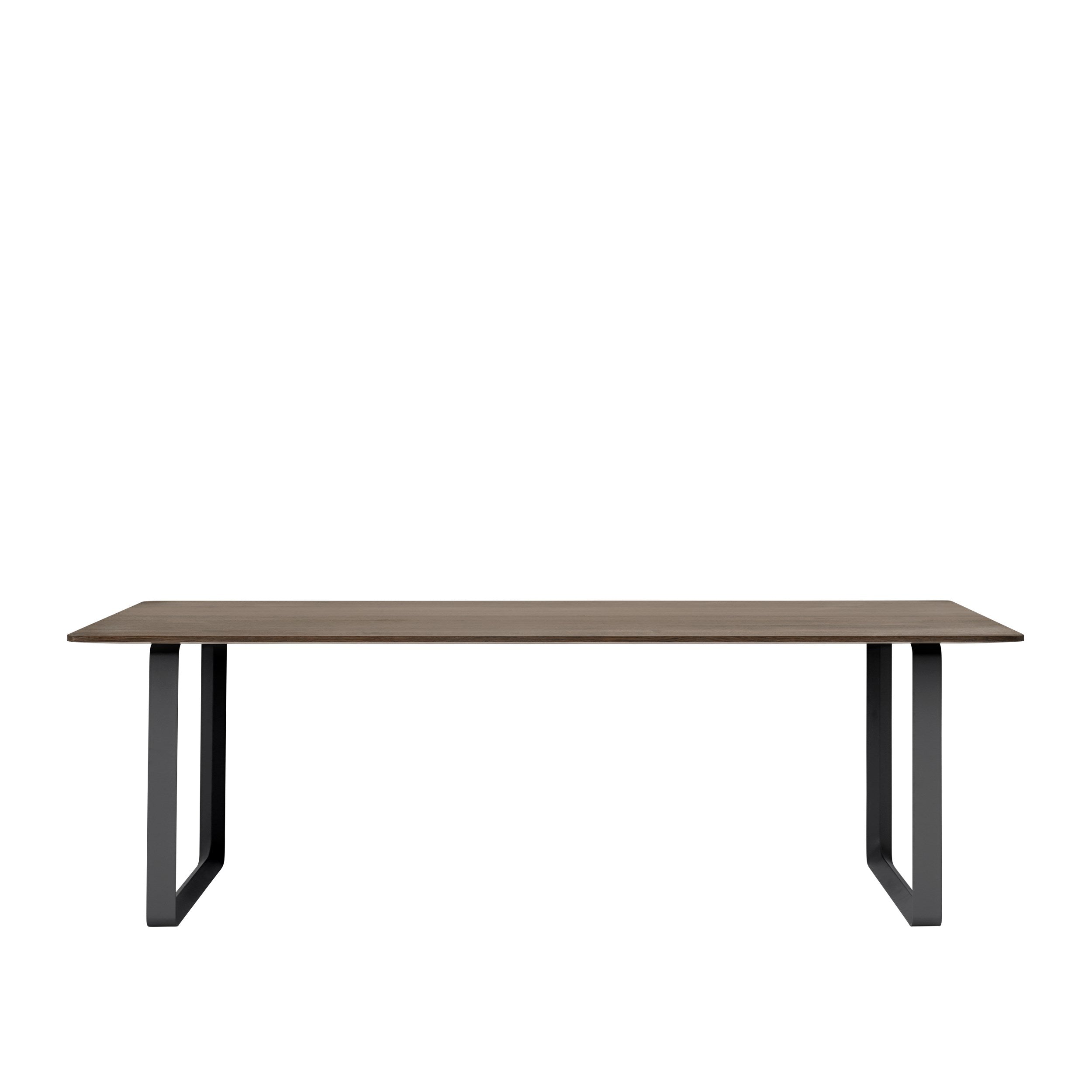 Muuto 70/70 -pöytä, solid oak