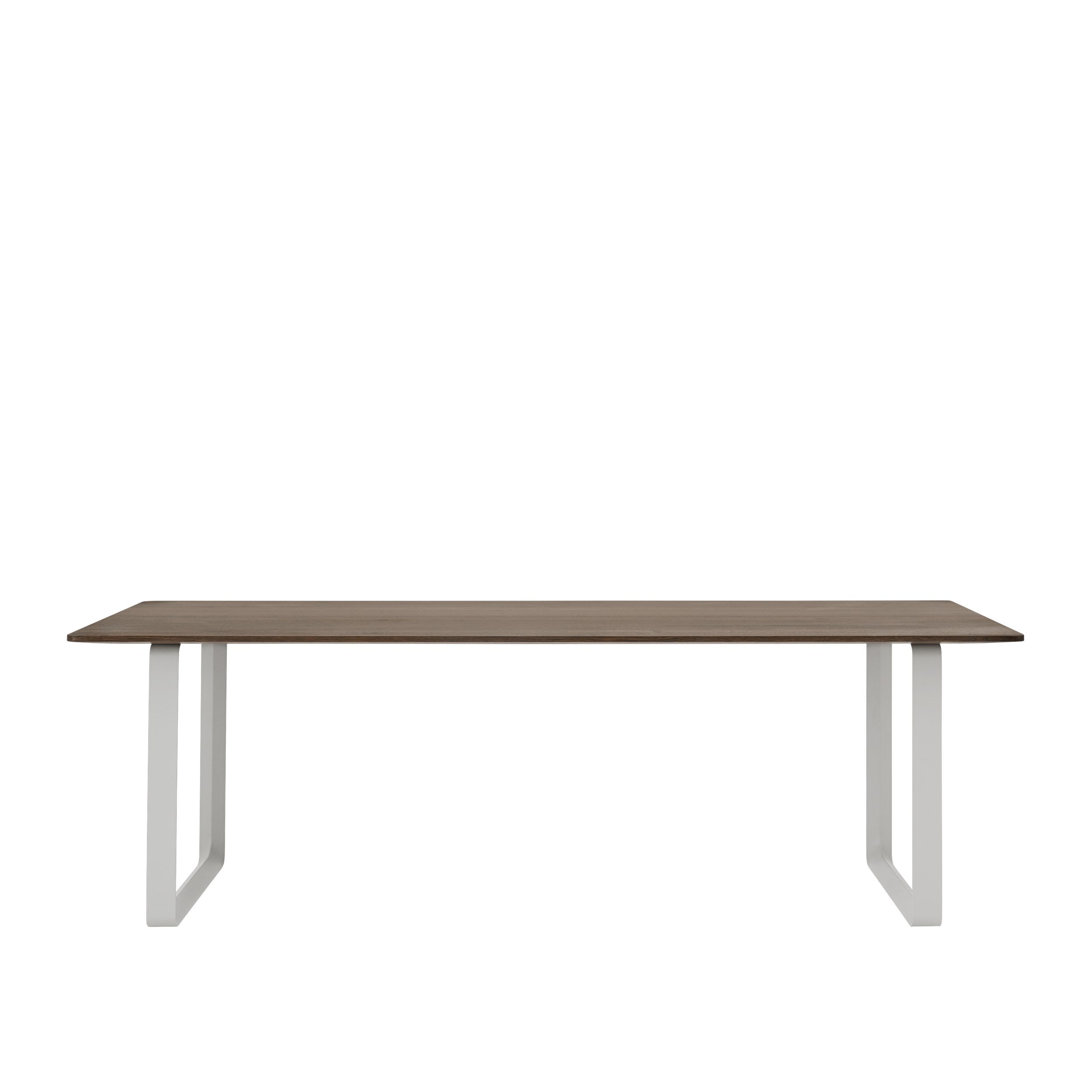 Muuto 70/70 -pöytä, solid oak