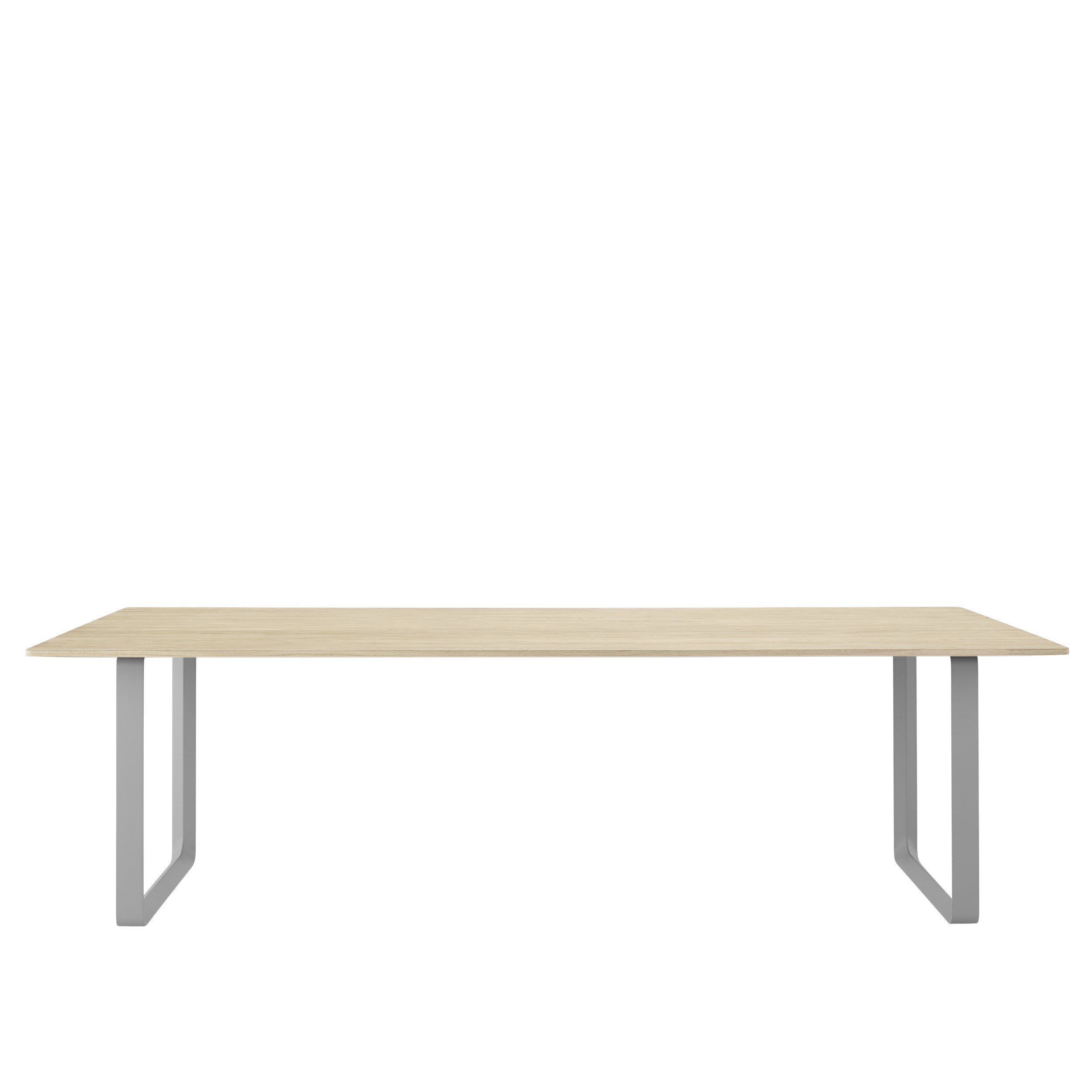 Muuto 70/70 -pöytä, solid oak