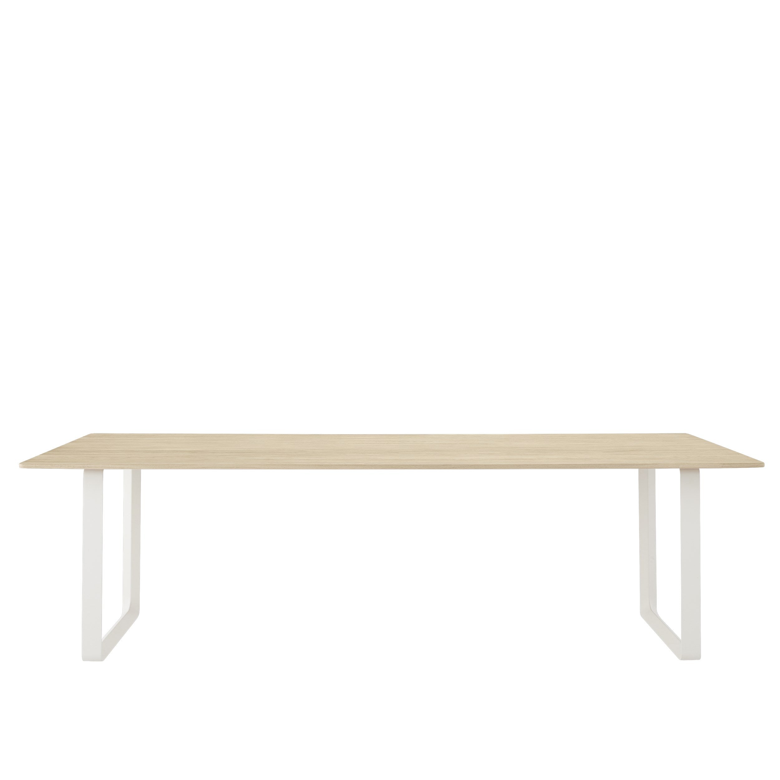Muuto 70/70 -pöytä, solid oak
