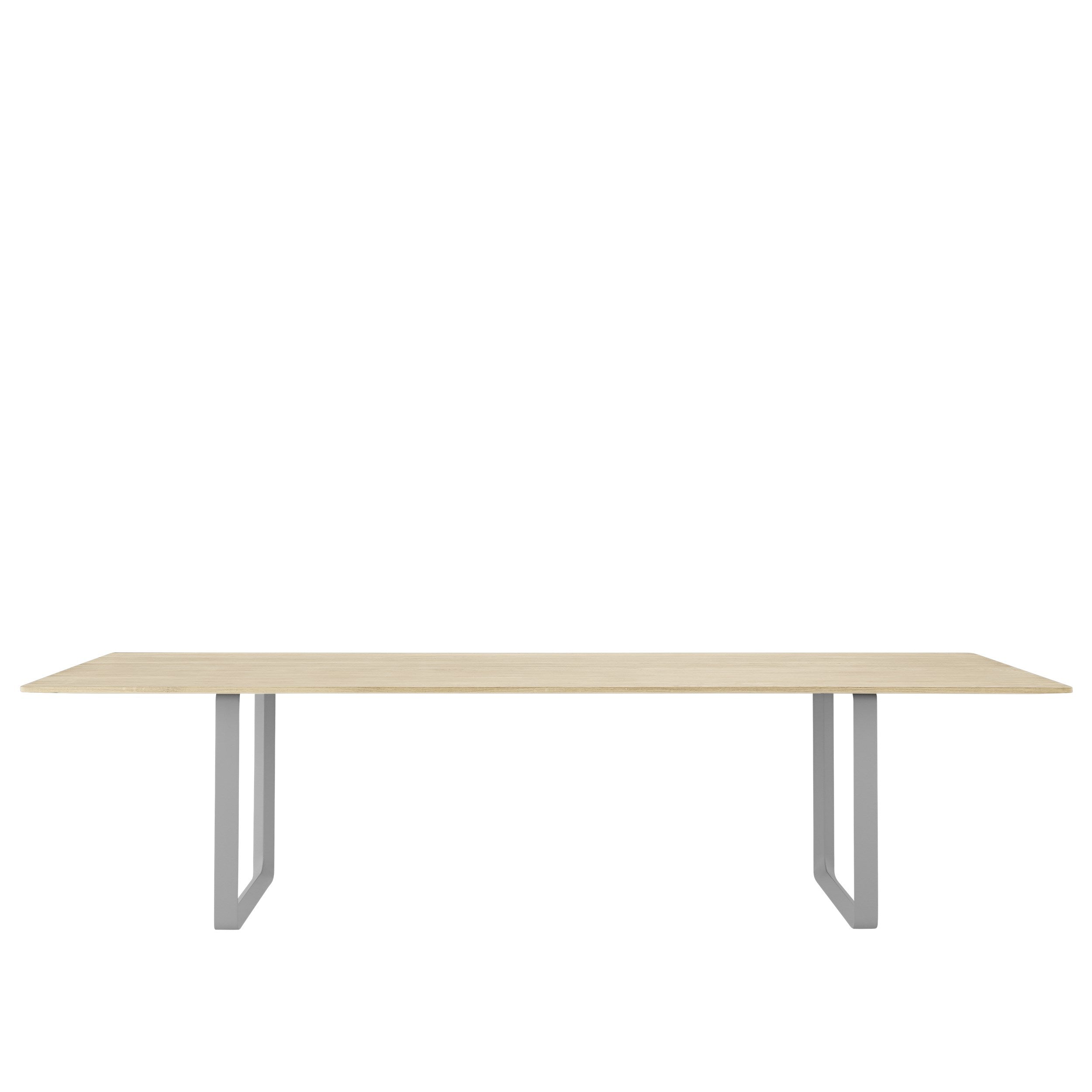 Muuto 70/70 -pöytä, solid oak