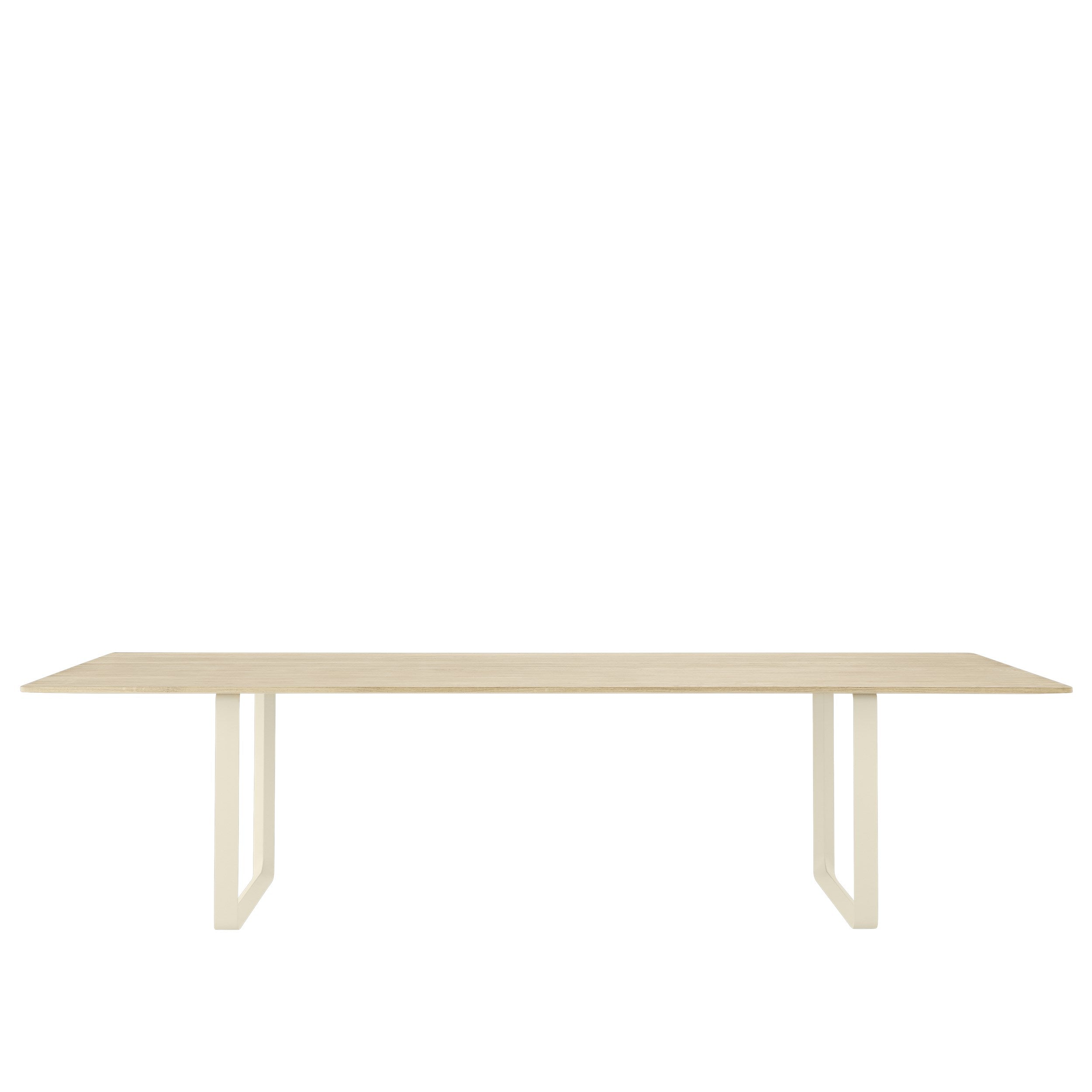 Muuto 70/70 -pöytä, solid oak