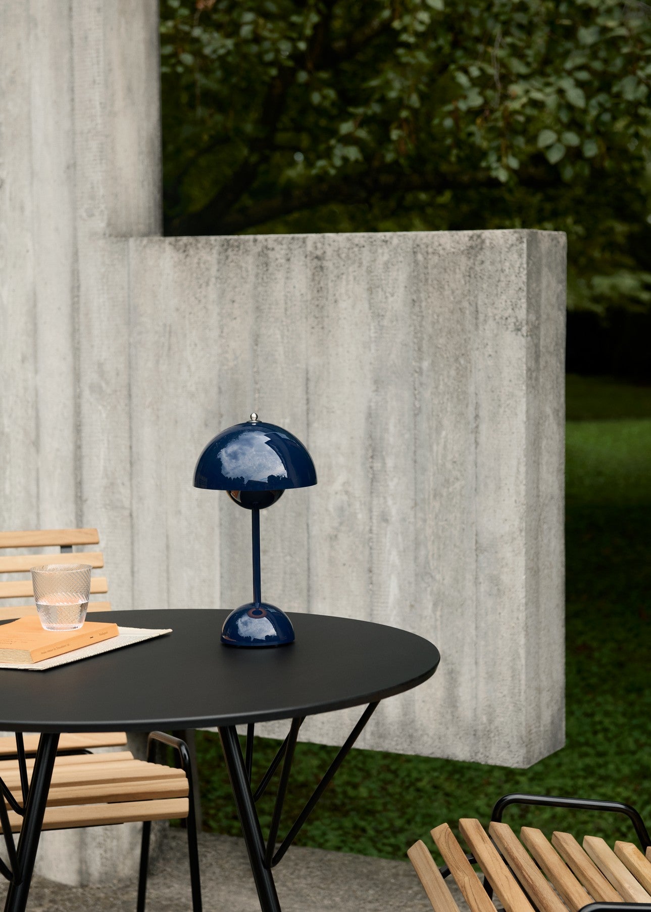 &tradition FLOWERPOT VP9 ladattava pöytävalaisin