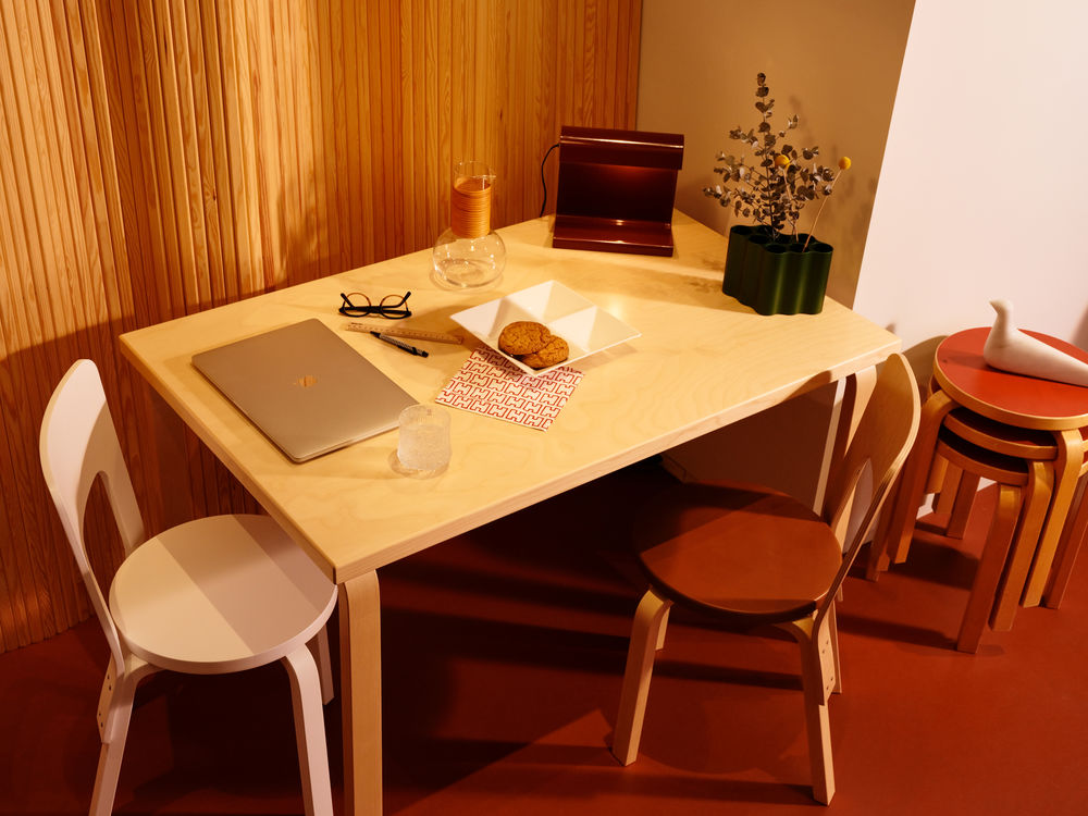 Artek 66 -tuoli, verhoilu nahka