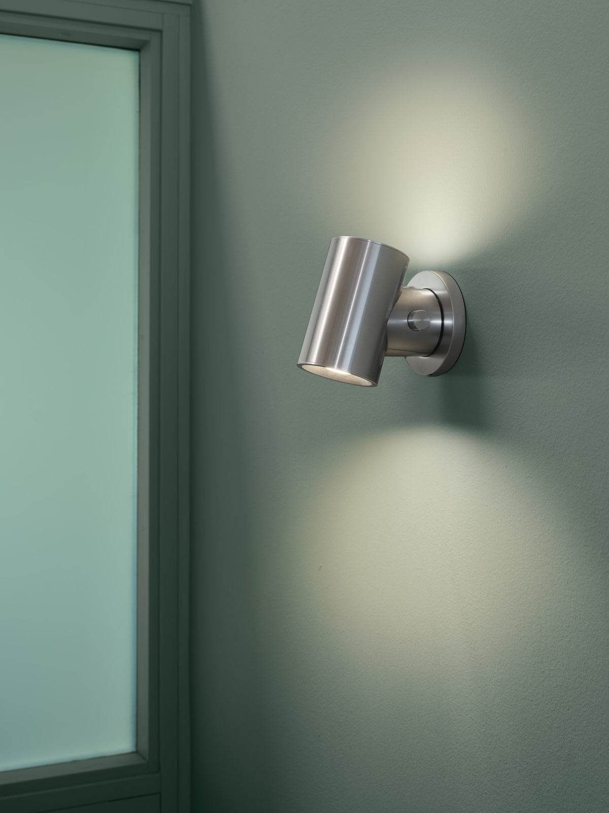 Muuto BEAM -seinävalaisin