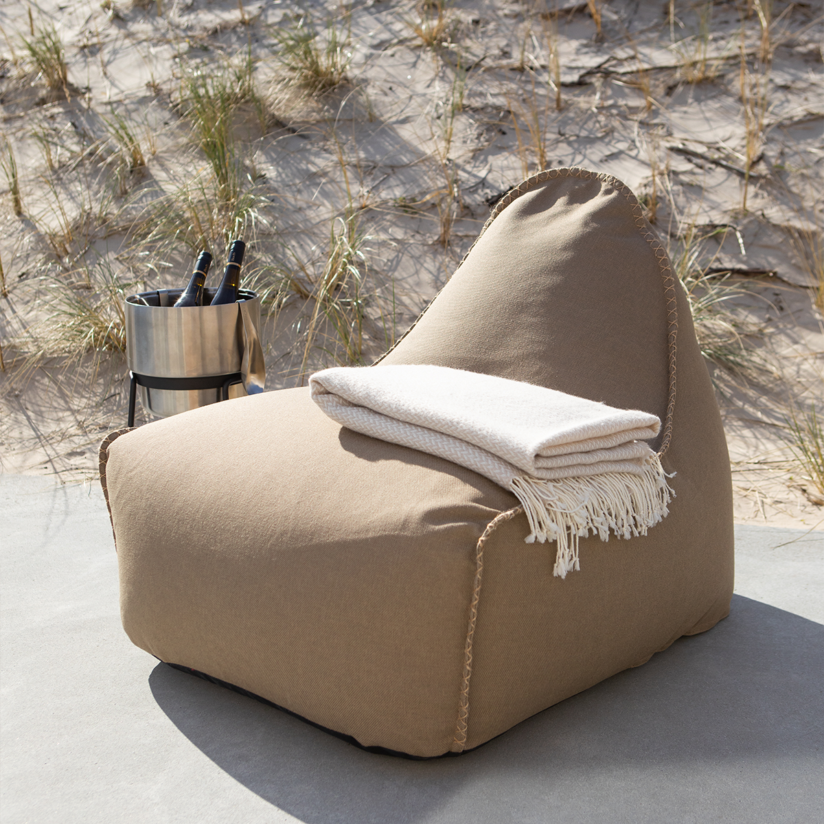 Sackit COBANA LOUNGE -säkkituoli  ja POUF -rahi