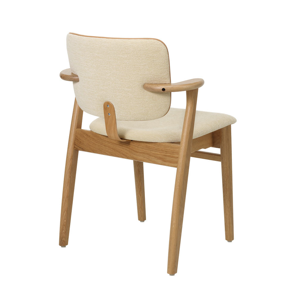 Artek DOMUS -tuoli, verhoiltu