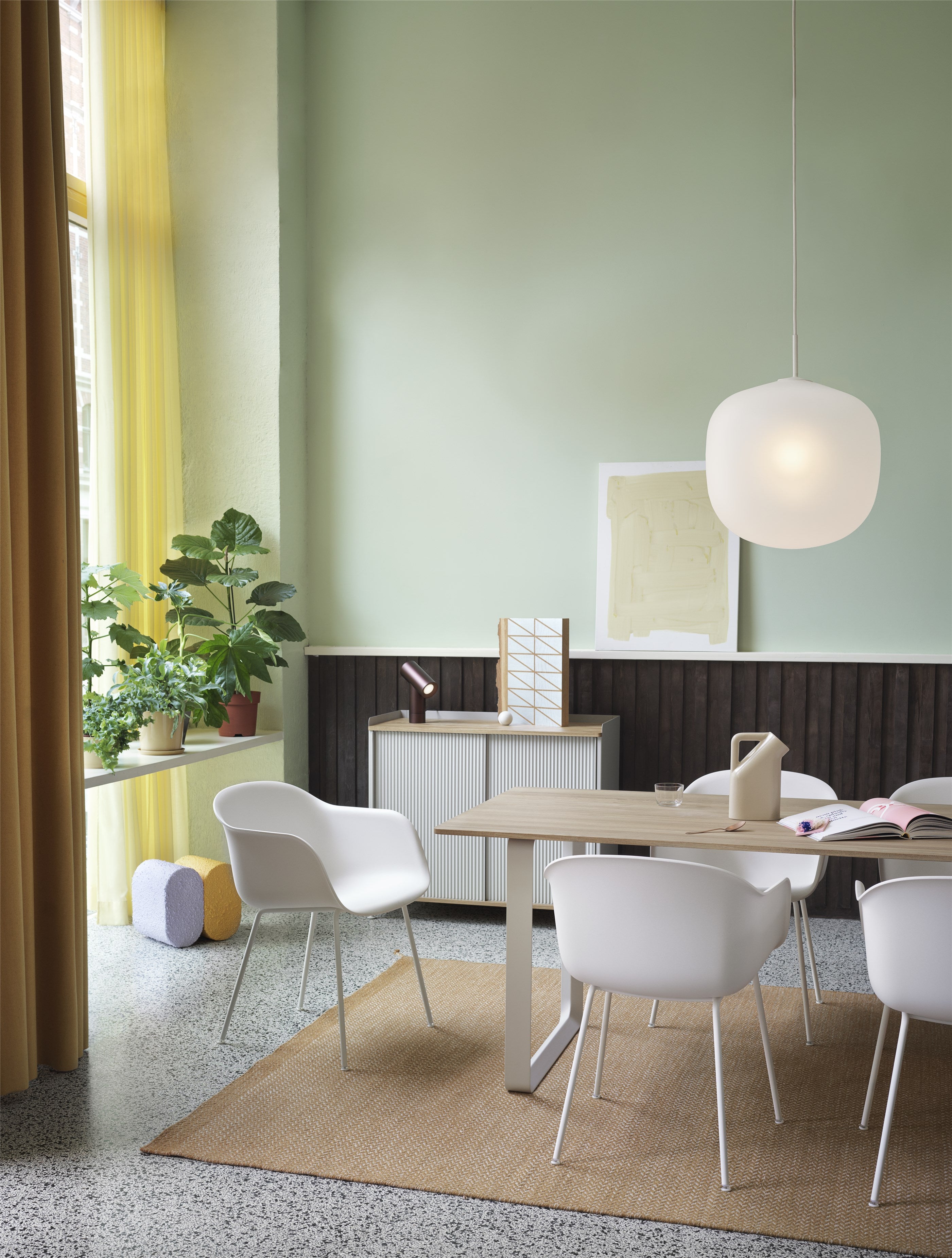 Muuto 70/70 -pöytä, solid oak
