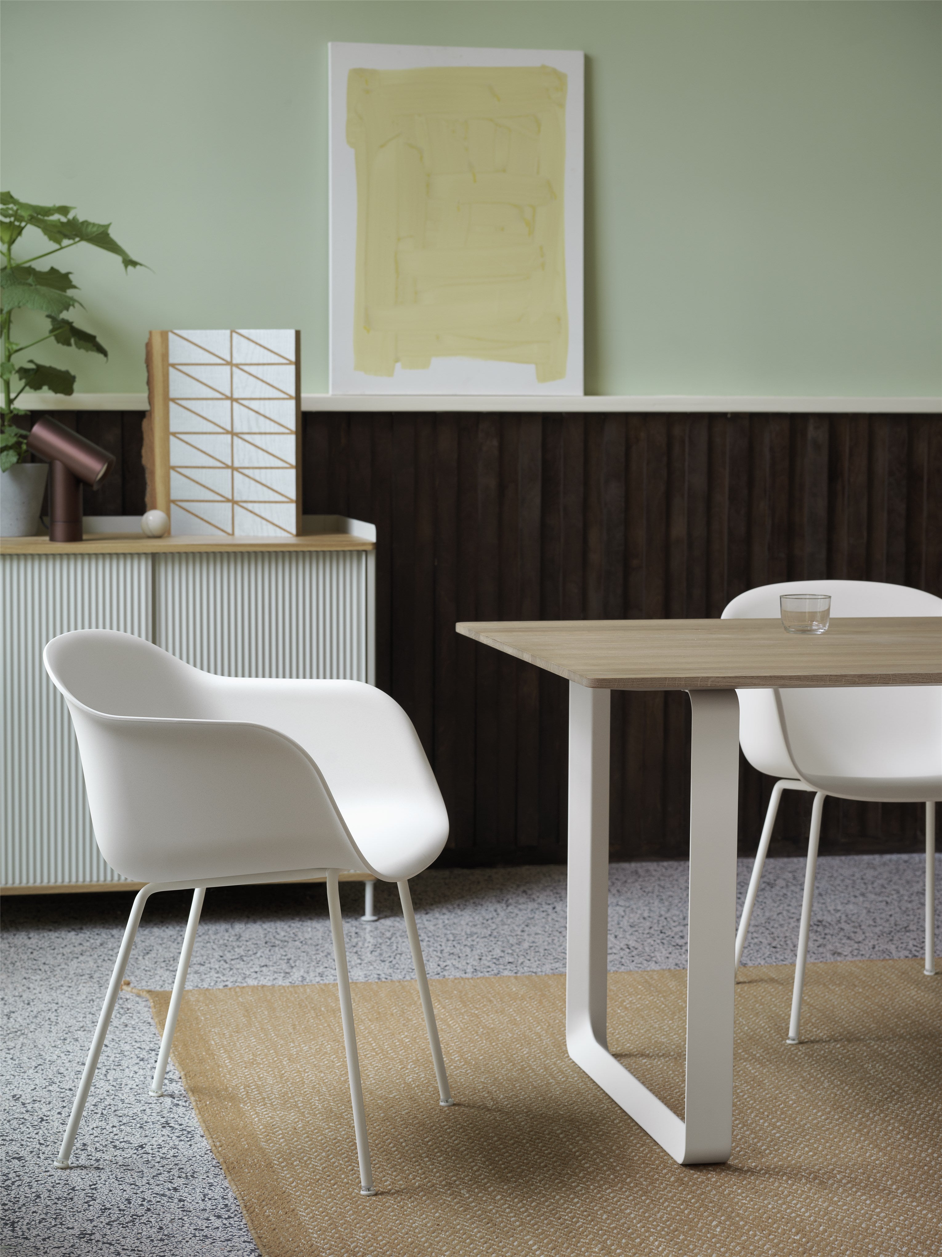 Muuto 70/70 -pöytä, solid oak