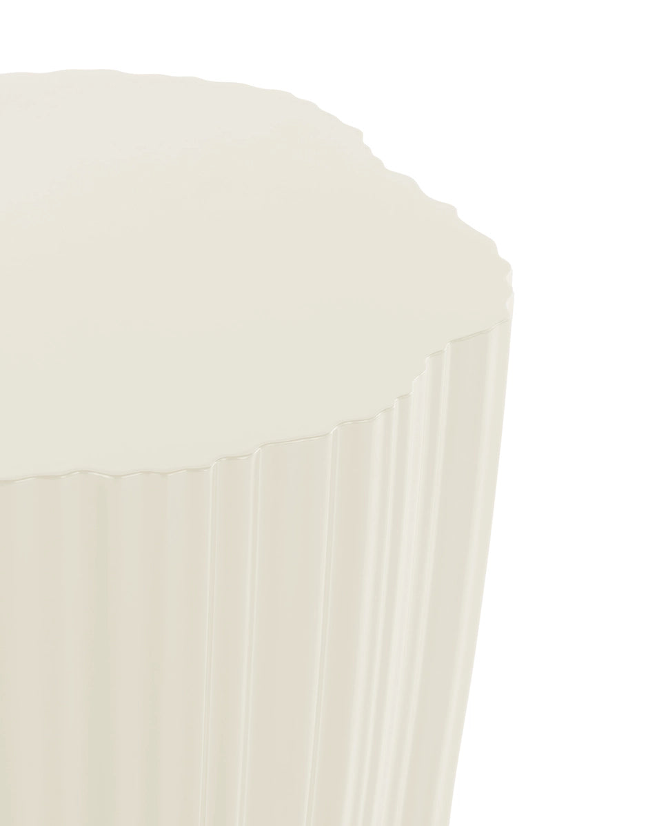 Kartell CORTEZA -sivupöytä