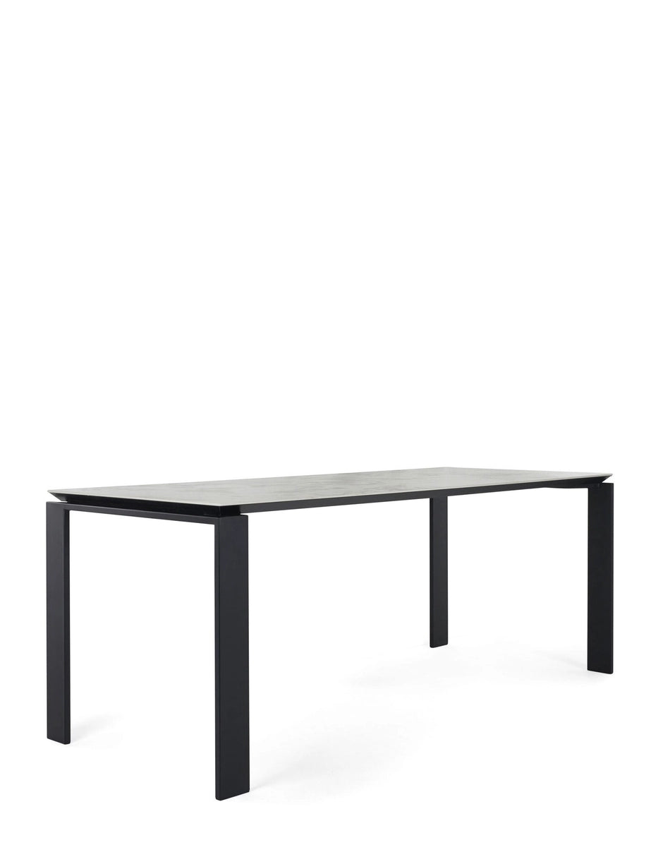 Kartell FOUR CERAMIC -pöytä