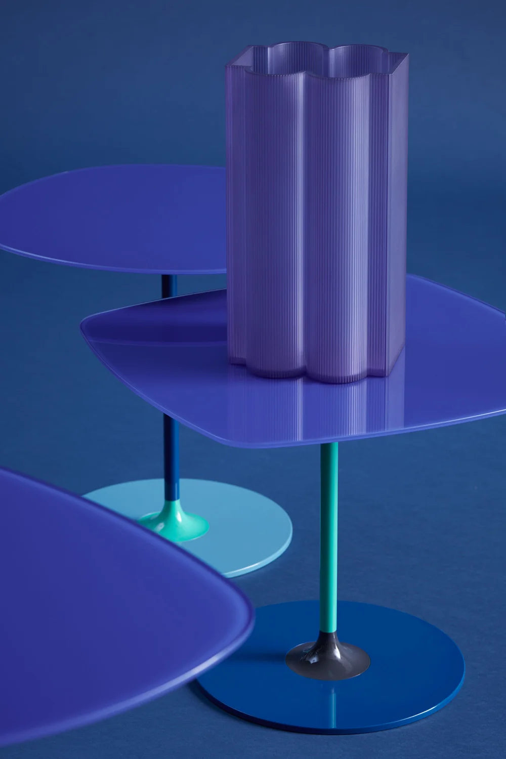 Kartell THIERRY 1 -pöytä