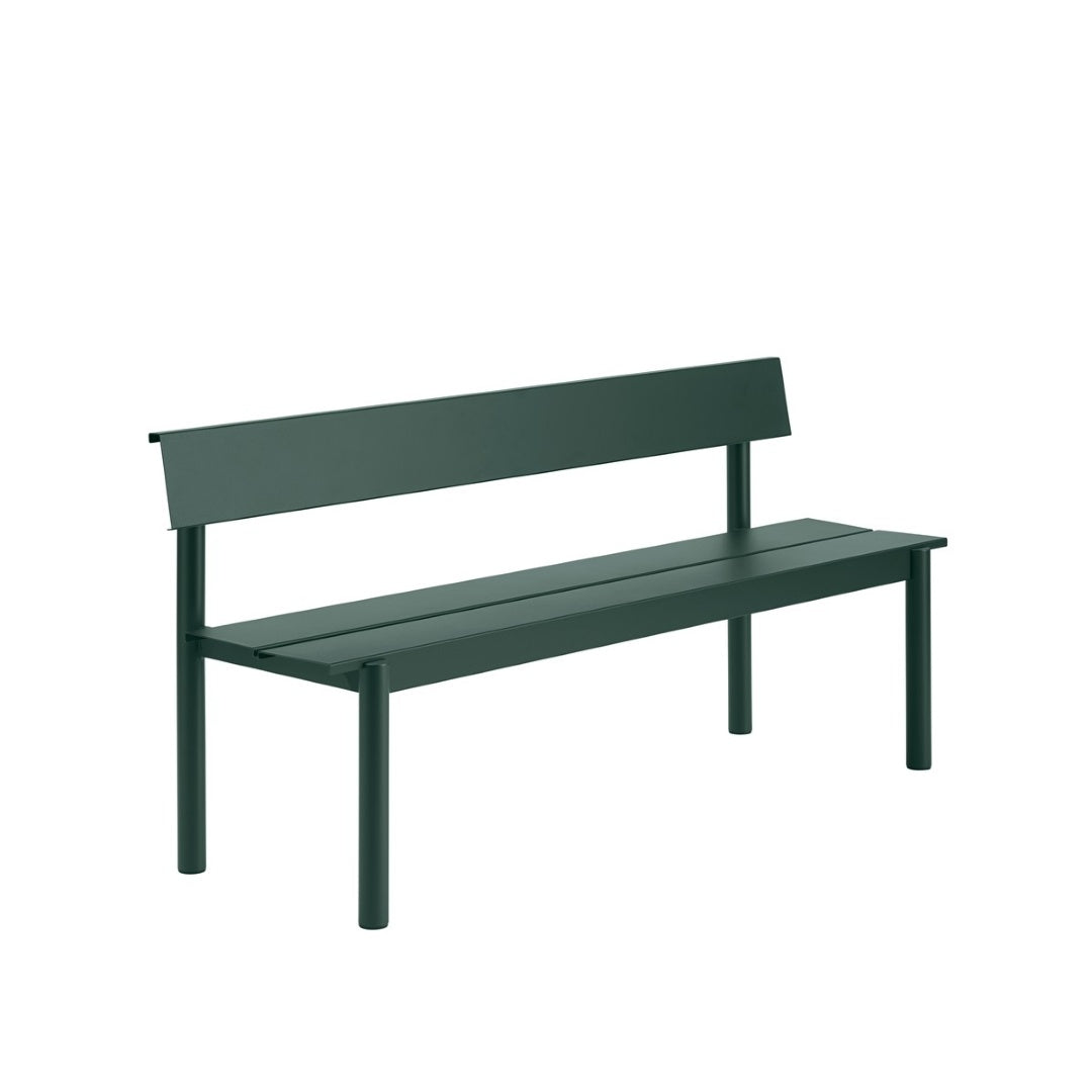 Muuto LINEAR STEEL -penkki selkänojalla